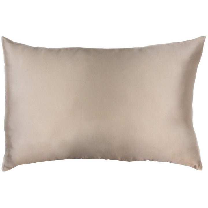 Detail of the light beige Champagne Moon Flower silk pillowcase texture